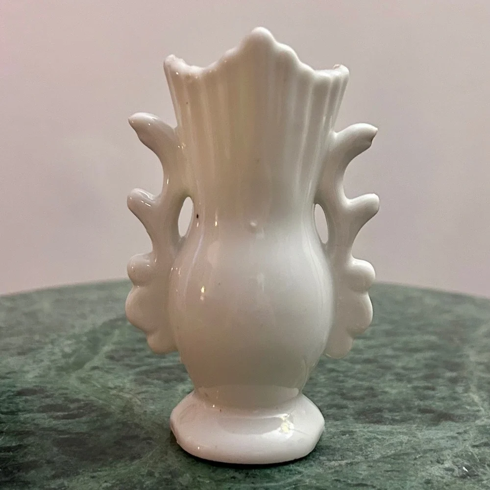 Vintage Rock City Gardens Lookout Mountain Miniature Vase Made in Occupied Japan